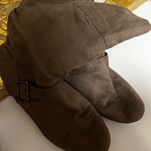 Brown boots